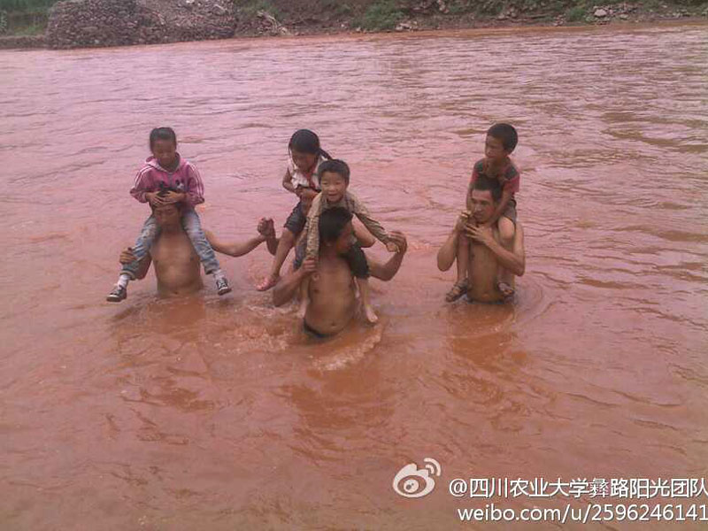 7��17�����Ĵ��r(n��ng)�I(y��)��W(xu��)����·ꖹ⡱�Fꠁ���������ɽ��ϲ�¿h�ɺӿ��(zh��n)�_չ֧�̻�ӡ��ɺӿ��(zh��n)��̎ƫƧ��ȫ��ĺ���ÿ�춼Ҫ���Ѓɂ���С�r�όW(xu��)��;����Ҫ���^һ�l30�׌��ĺ������D������W�����Ӷ��^�R����ĺ�����