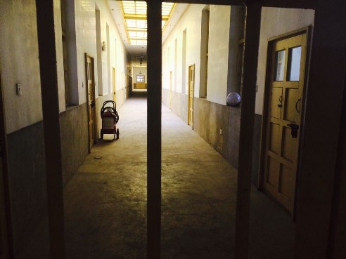 1950��-1964�����н�ǧ�����A��܊��(zh��n)���ړ�협�(zh��n)���������P(gu��n)Ѻ���̣��D�������һ������ꑼӽ� �z��