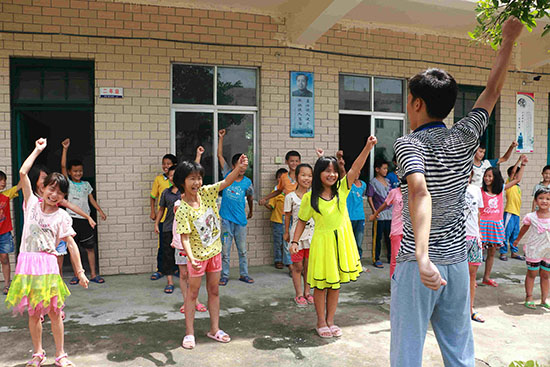 �V�|�t(y��)�ƴ�W(xu��)��΢�m���ġ�����F(tu��n)��ڏV�|ʡ�����������(zh��n)ͬ��С�W(xu��)֧�̣�־Ը�߽�ͬ��С�W(xu��)�W(xu��)���\��ǰ�������Ԝp���\�ӂ�����