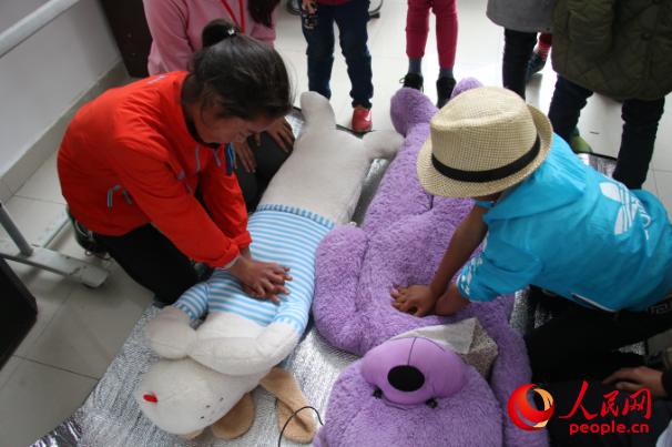 �V�|�t(y��)�ƴ�Wů�L�Ї�־Ը����(w��)꠵��Ĵ�ʡ�����ݿ����h�����l(xi��ng)���ʹ��_չ����־Ը����(w��)���̺��ӂ��ƌW�\�����p���\�ӓp������ᘌ��\�ӳ�Ҋ�܂���r���ڼ����Ծȼ��ܡ��D�麢�ӂ����ò�ż�����ķΏ��K�������ȼ��ȼ��������F��ṩ��